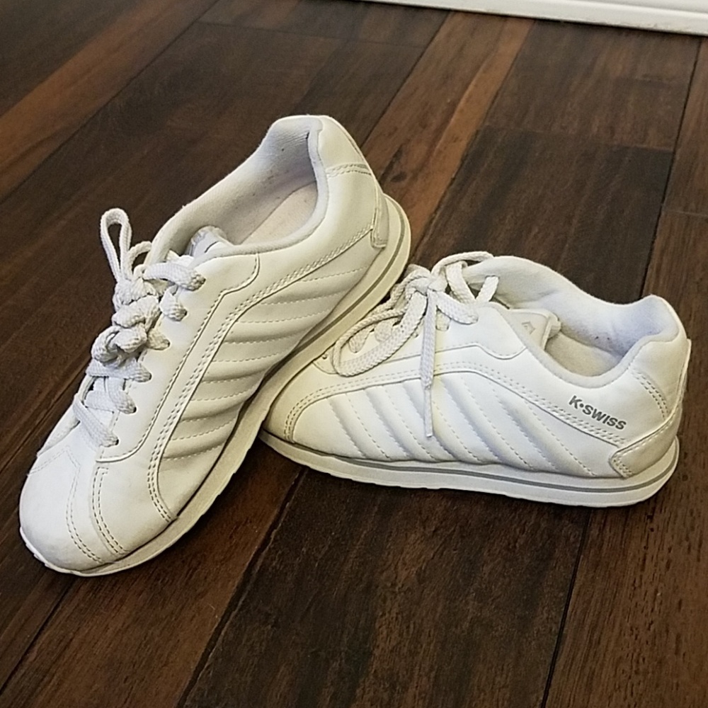 K-Swiss Classic Tennis Shoes